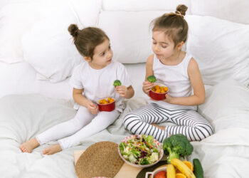 Cách giúp trẻ tăng cân trong kỳ nghỉ hè